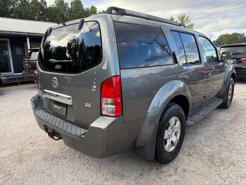 2007 Nissan Pathfinder SE