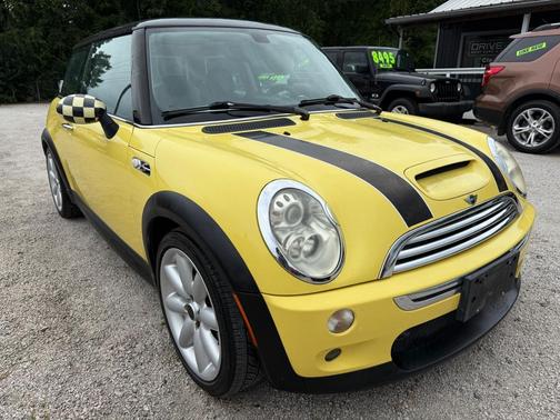 2005 MINI Cooper S Base