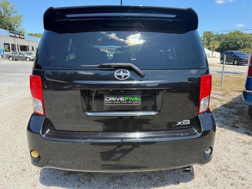 2012 Scion xB Release Series 9.0