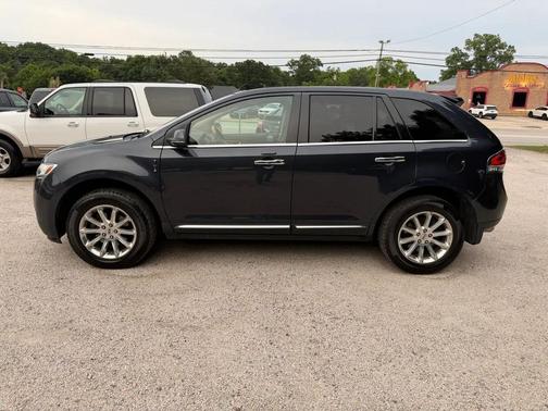 Blue 2014 Lincoln MKX Base