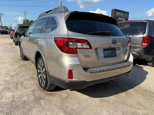 Beige 2015 Subaru Outback 2.5i Limited