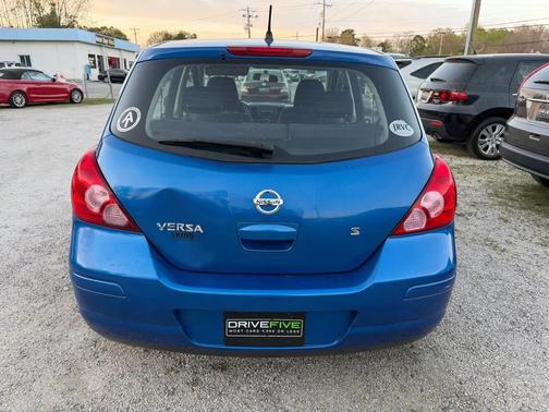 Blue 2007 Nissan Versa S