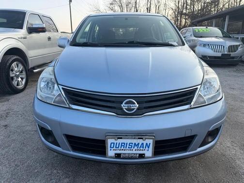 2011 Nissan Versa 1.8 SL