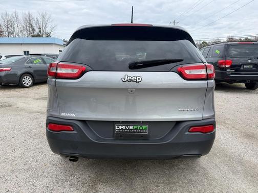 2015 Jeep Cherokee Sport