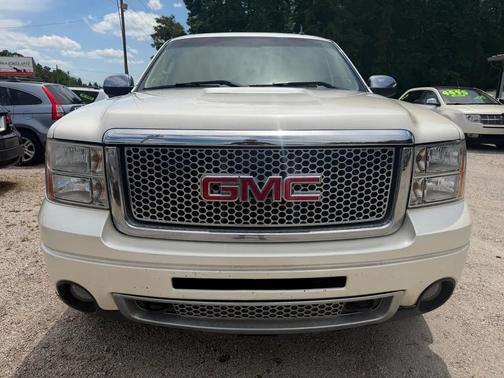 White 2012 GMC Sierra 1500 Denali