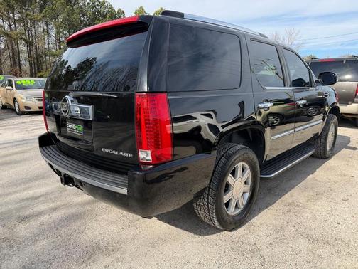 2010 Cadillac Escalade Base