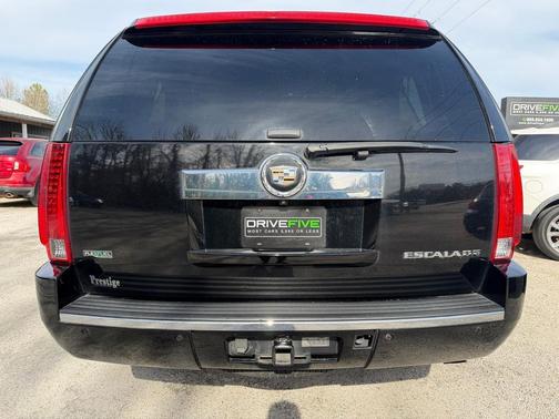 2010 Cadillac Escalade Base