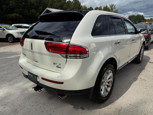 2013 Lincoln MKX Base
