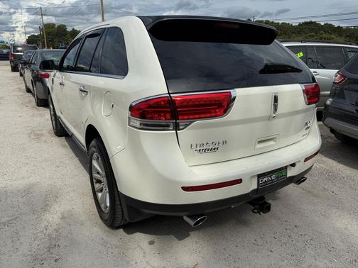 2013 Lincoln MKX Base