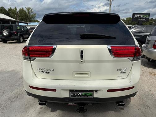 2013 Lincoln MKX Base
