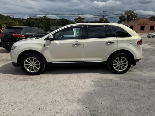 2013 Lincoln MKX Base
