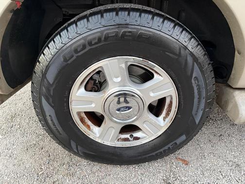 2005 Ford Expedition Eddie Bauer