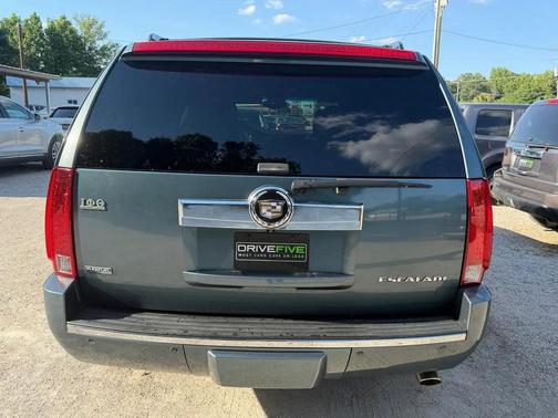 Blue Chip 2009 Cadillac Escalade Base