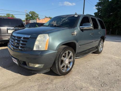 Blue Chip 2009 Cadillac Escalade Base