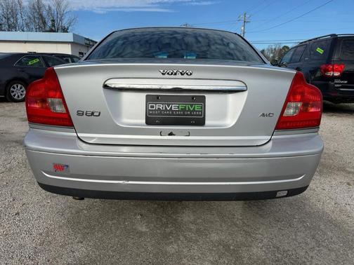 2004 Volvo S80 2.5T