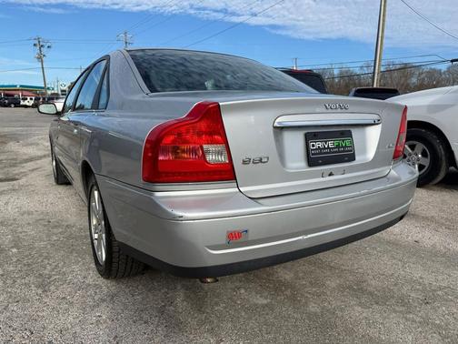 2004 Volvo S80 2.5T