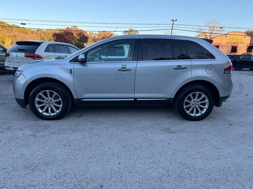2015 Lincoln MKX Base