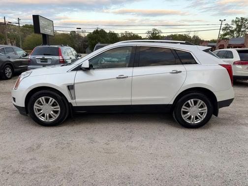 White 2013 Cadillac SRX Luxury Collection