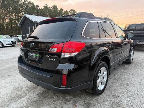 2013 Subaru Outback 2.5i Limited