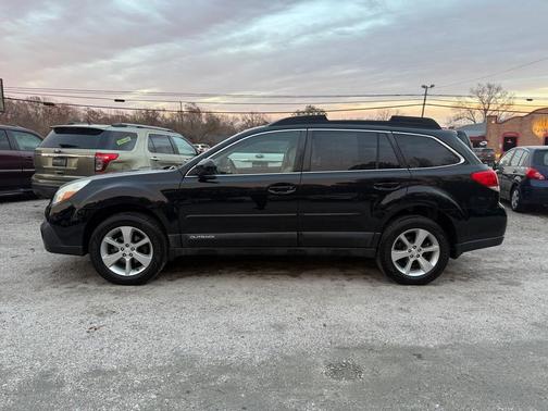 2013 Subaru Outback 2.5i Limited