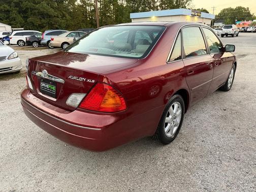 2002 Toyota Avalon XL