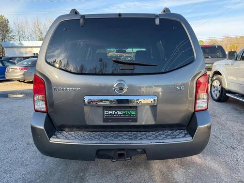 2009 Nissan Pathfinder SE