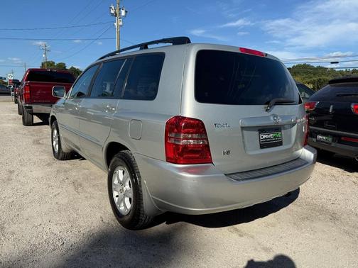 2003 Toyota Highlander Base