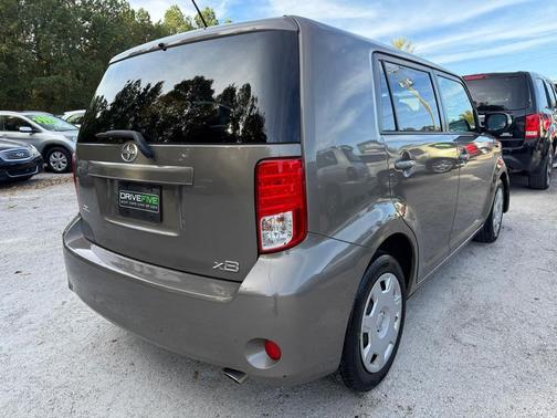 2012 Scion xB Release Series 9.0