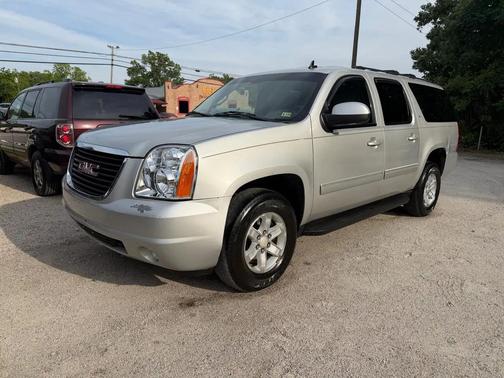 Silver 2011 GMC Yukon SLT
