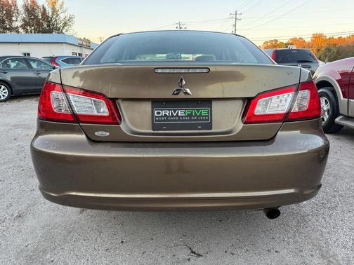 2009 Mitsubishi Galant Base