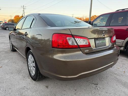 2009 Mitsubishi Galant Base