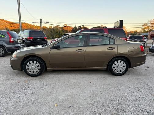 2009 Mitsubishi Galant Base