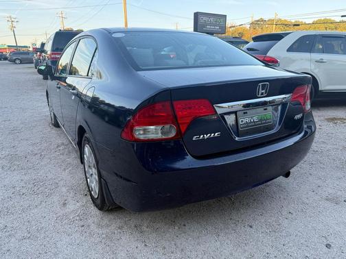 2010 Honda Civic DX-VP