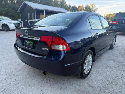 2010 Honda Civic DX-VP