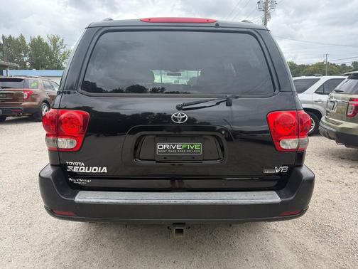 2006 Toyota Sequoia SR5