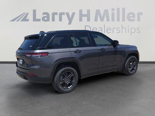 2025 Jeep Grand Cherokee 4xe Trailhawk