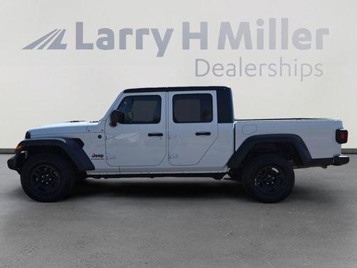 2022 Jeep Gladiator Sport