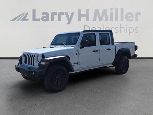 2022 Jeep Gladiator Sport