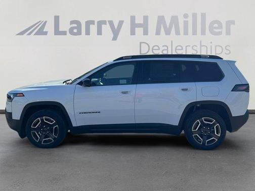 Bright White Clearcoat 2026 Jeep Cherokee LAREDO/LIMITED