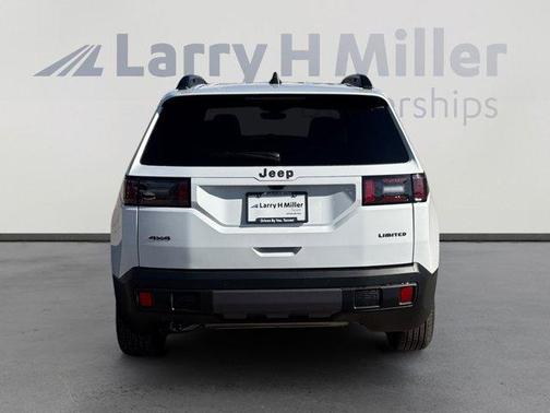Bright White Clearcoat 2026 Jeep Cherokee LAREDO/LIMITED