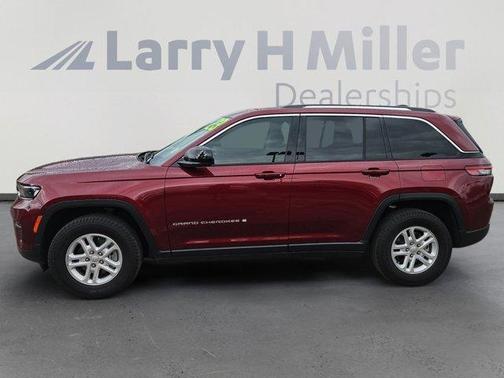 2023 Jeep Grand Cherokee Laredo