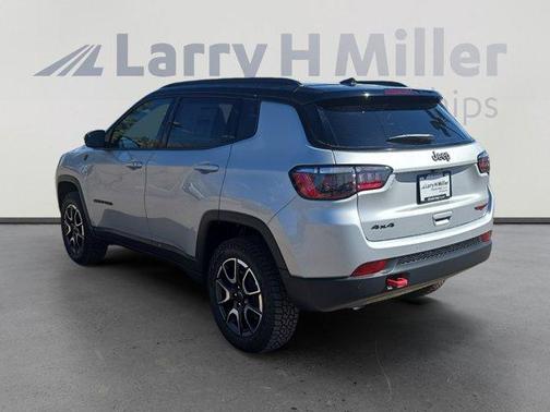 2025 Jeep Compass Trailhawk