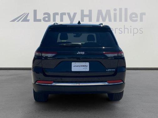 Diamond Black 2024 Jeep Grand Cherokee Limited