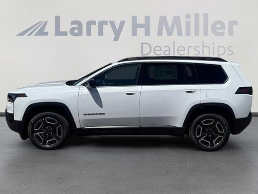 Bright White Clearcoat 2026 Jeep Cherokee LAREDO/LIMITED