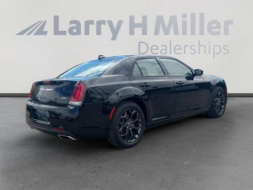 2019 Chrysler 300 S