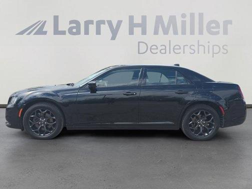 2019 Chrysler 300 S