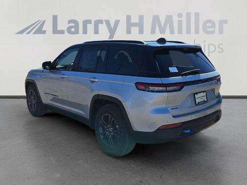2025 Jeep Grand Cherokee 4xe Trailhawk