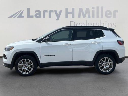 Bright White Clearcoat 2025 Jeep Compass Limited