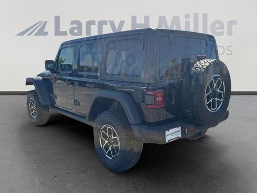 Black Clearcoat 2026 Jeep Wrangler Rubicon