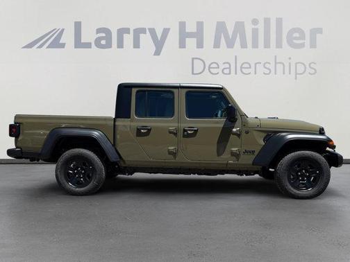 2025 Jeep Gladiator Sport